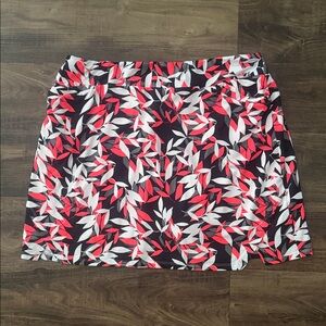 Tail White Label Women’s Floral Patterned Women's Skort, Size Large, Like New